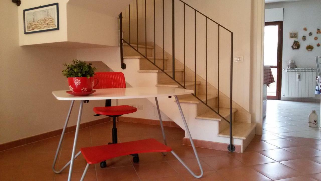 Apartamento Casa Arcobaleno Siena Exterior foto